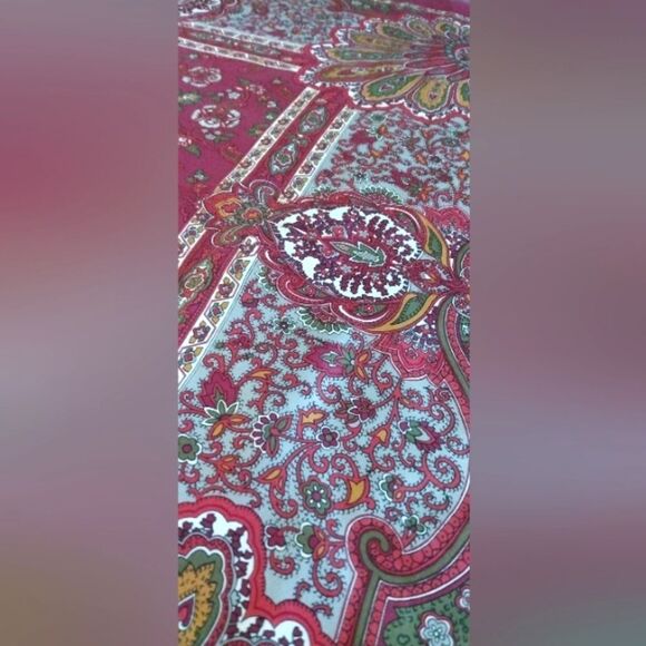 Vintage 💯 Silk Scarf William Morris Style Paisley Red & Gold - Picture 9 of 16